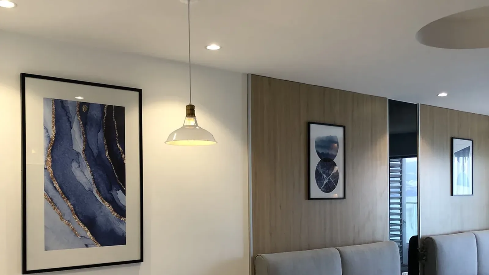 Căn hộ studio tại Quy Nhơn do WOTU làm full nội thất, góc ăn và khu ngủ trong không gian mở