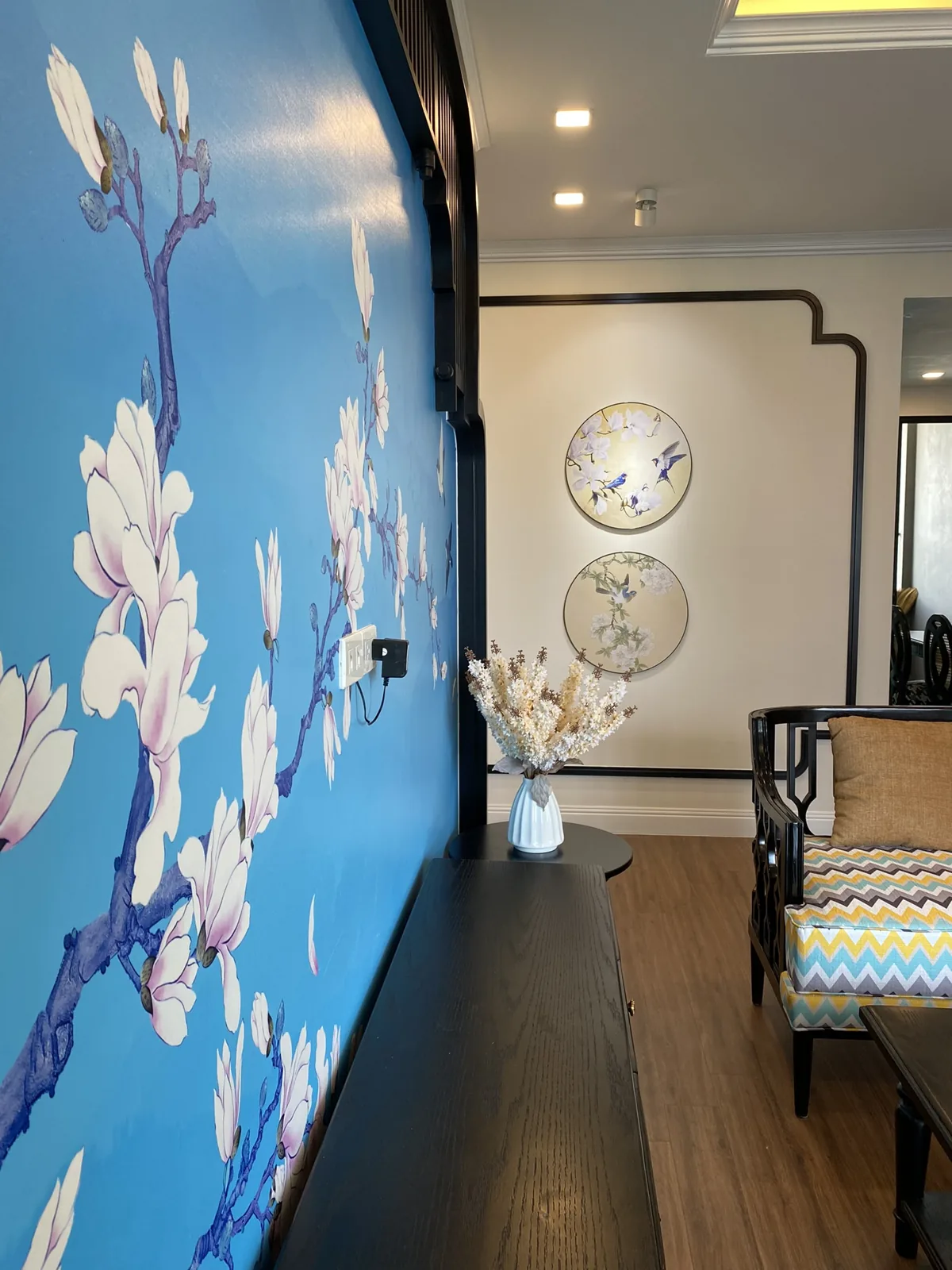 Chi tiết tranh tường hoa mộc lan